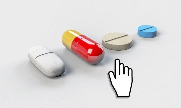 How Students Can Save on Prescription Drugs by Ordering Medicines Online