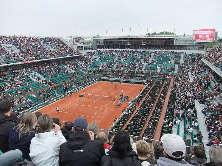 Court-Philippe-Chatrier-during-the-2013-French-Open