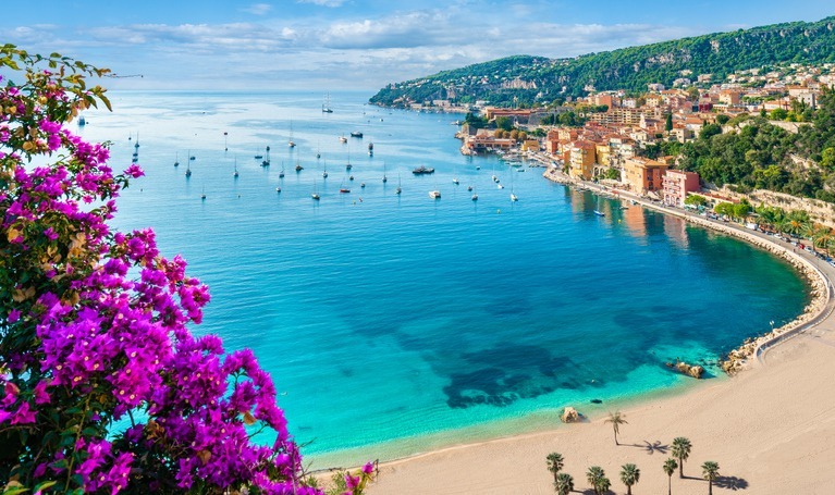 the-coast-of-Villefranche-sur-Mer-French-Riviera