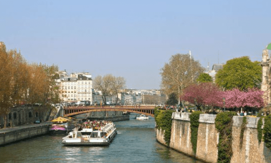 Why a Seine River Cruise is the Perfect Trip in France